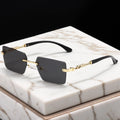 Lunettes Soleil Minimalistes UV400 – Élégance & Protection.